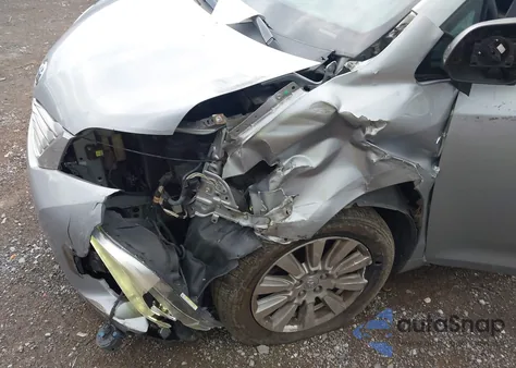 2017 Toyota Sienna Limited Premium 7 Passenger из США, поврежденный, VIN 5TDDZ3DC9HS152414